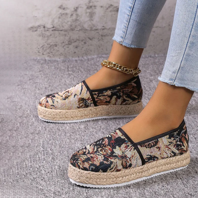 Wsuwane Buty Na Platformie W Stylu Vintage