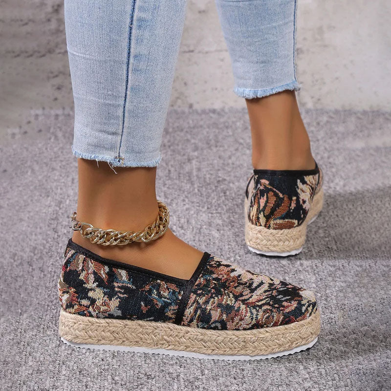 Wsuwane Buty Na Platformie W Stylu Vintage