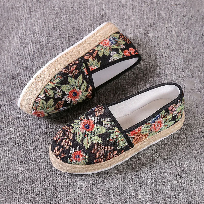 Wsuwane Buty Na Platformie W Stylu Vintage