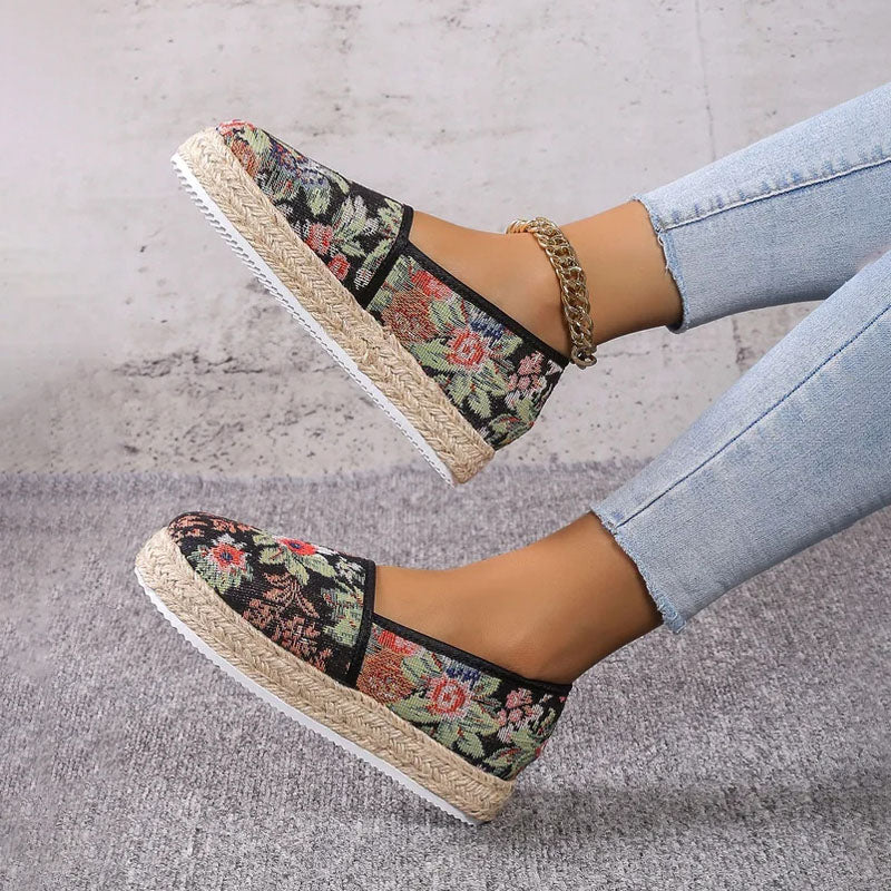 Wsuwane Buty Na Platformie W Stylu Vintage